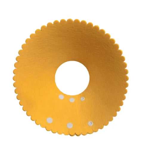 Blumenförmiger Katzenkragen