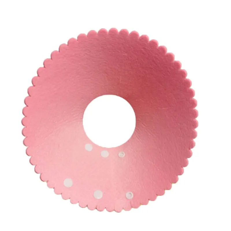 Blumenförmiger Katzenkragen